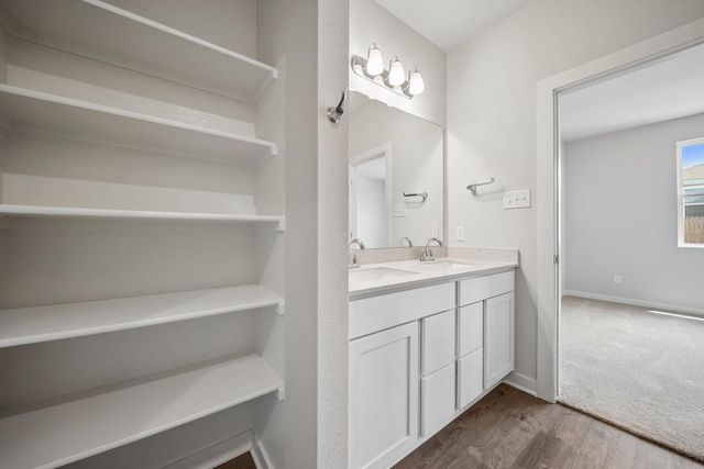 156 Hornet ST, Elgin, TX 78621
