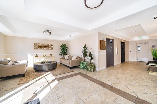 4177 N ORANGE BLOSSOM TRAIL 510, Orlando, FL 32804