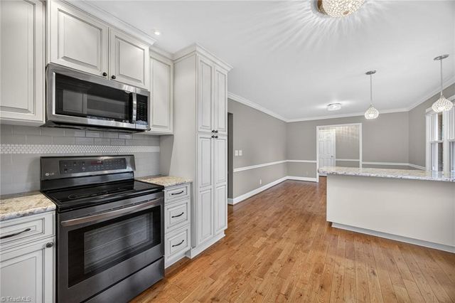 3578 Tanglebrook Trail, Clemmons, NC 27012