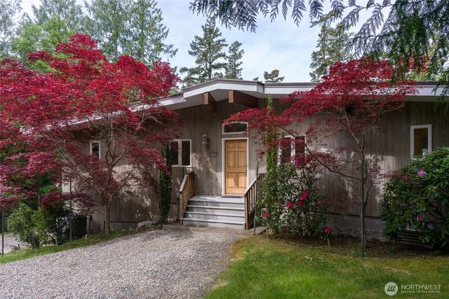 127 Sand Cove Lane, Lopez Island, WA 98261