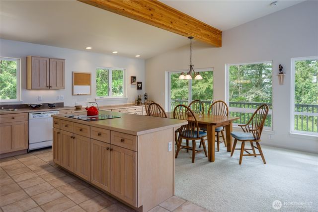 127 Sand Cove Lane, Lopez Island, WA 98261