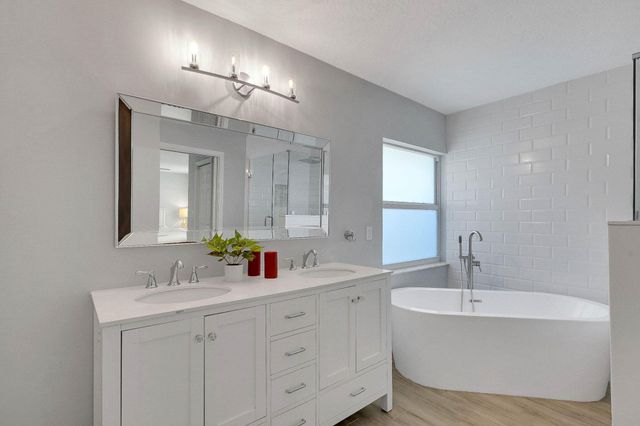 1176 Staghorn Street, Wellington, FL 33414