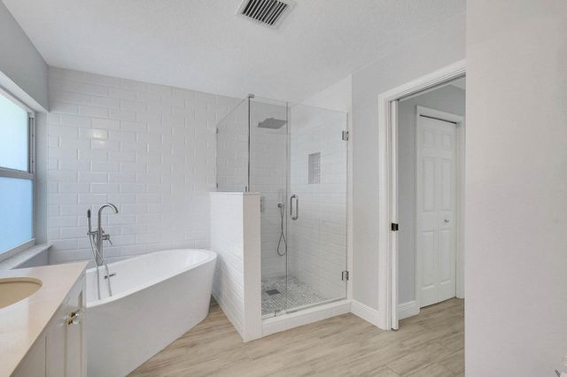 1176 Staghorn Street, Wellington, FL 33414