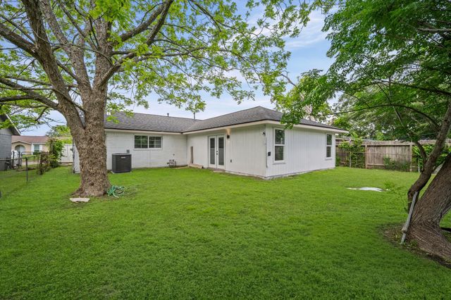 12939 Segrest Drive, Houston, TX 77047