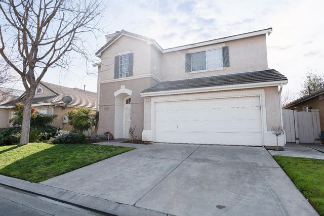 7556 N Trellis Circle, Fresno, CA 93720