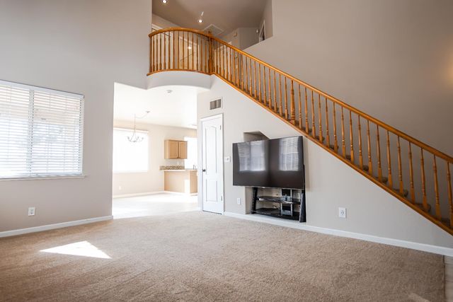 7556 N Trellis Circle, Fresno, CA 93720