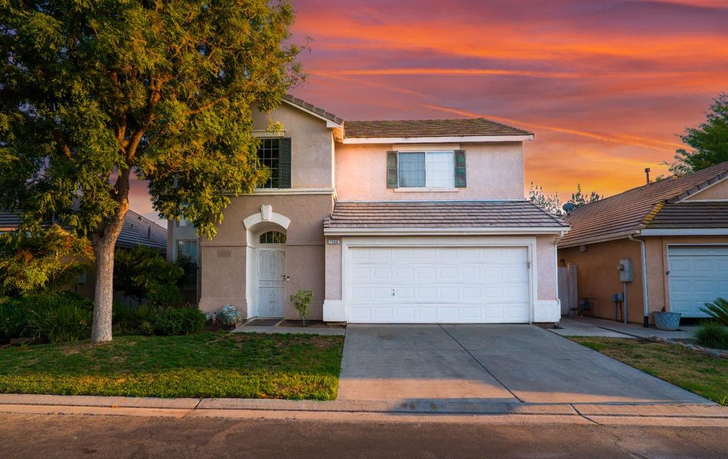 Image 1 of property listing at 7556 N Trellis Circle, Fresno, CA 93720