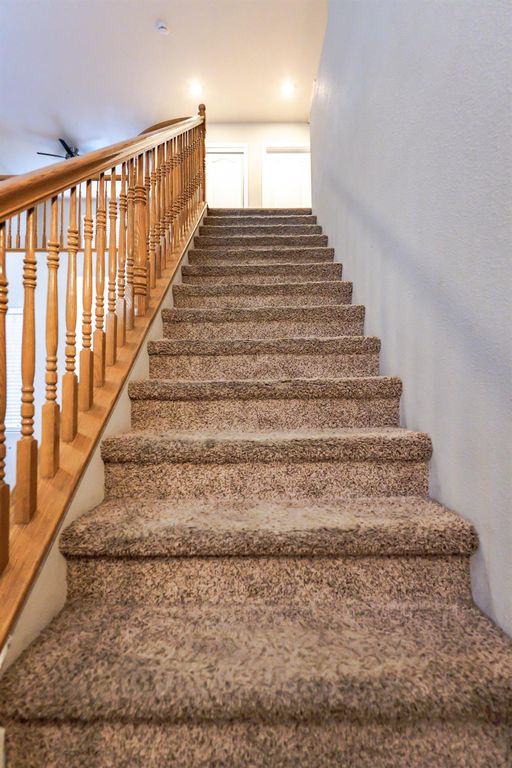 Image 15 of property listing at 7556 N Trellis Circle, Fresno, CA 93720