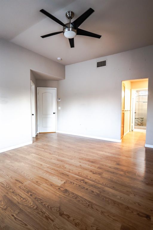 Image 30 of property listing at 7556 N Trellis Circle, Fresno, CA 93720