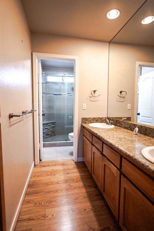 Image 31 of property listing at 7556 N Trellis Circle, Fresno, CA 93720