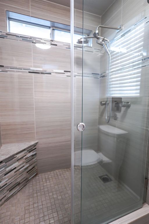 Image 33 of property listing at 7556 N Trellis Circle, Fresno, CA 93720