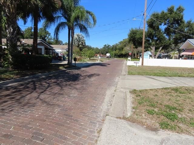 6826 S DESOTO STREET, Tampa, FL 33616