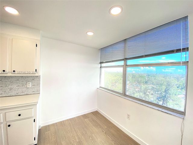 1200 NE Miami Gardens Dr 1020W, Miami, FL 33179