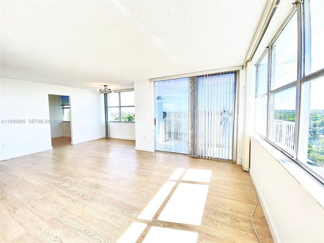 1200 NE Miami Gardens Dr 1020W, Miami, FL 33179