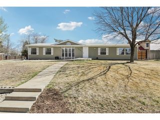 2612 52nd Avenue Ct, Greeley, CO 80634