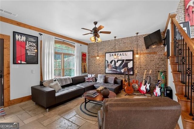 625 Willeo Road, Roswell, GA 30075