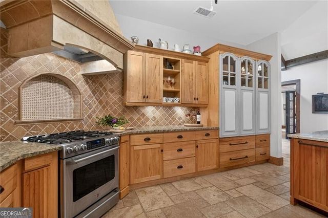 625 Willeo Road, Roswell, GA 30075