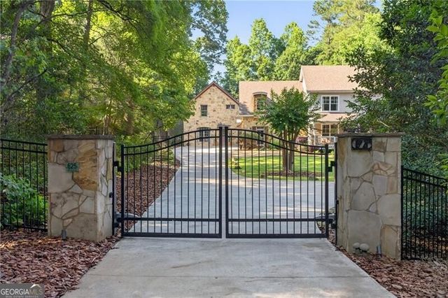 625 Willeo Road, Roswell, GA 30075