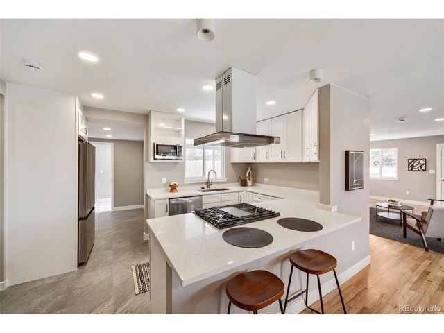 7085 E 72nd Ave, Commerce City, CO 80022