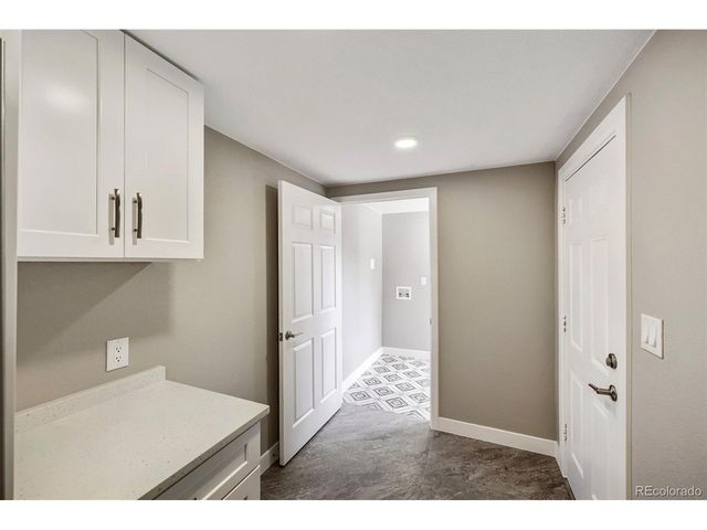 7085 E 72nd Ave, Commerce City, CO 80022