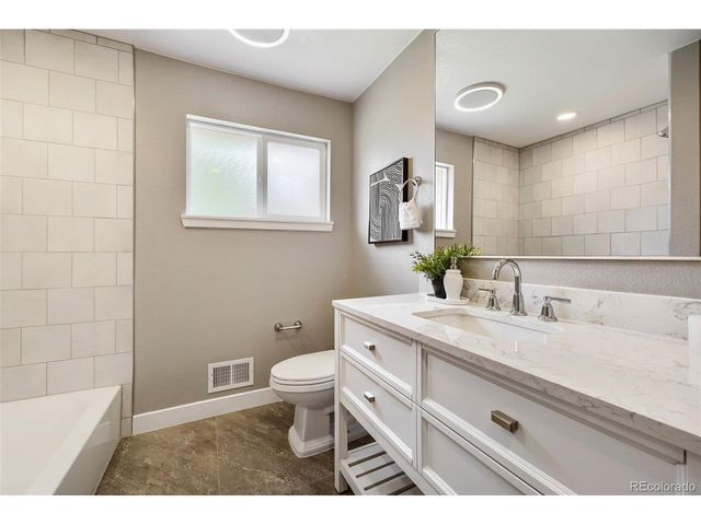 7085 E 72nd Ave, Commerce City, CO 80022