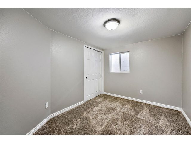 7085 E 72nd Ave, Commerce City, CO 80022