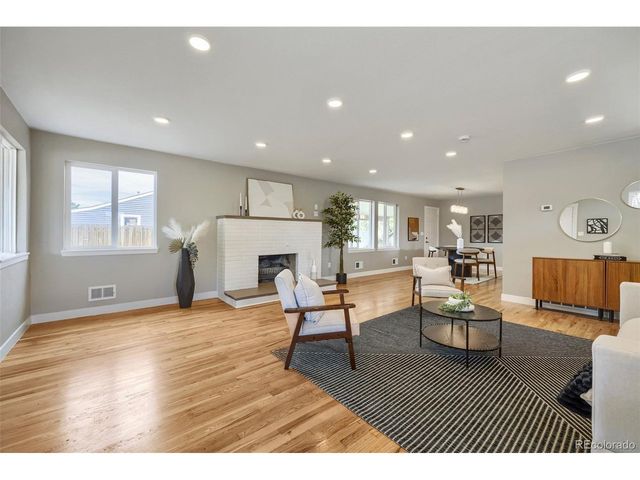 7085 E 72nd Ave, Commerce City, CO 80022