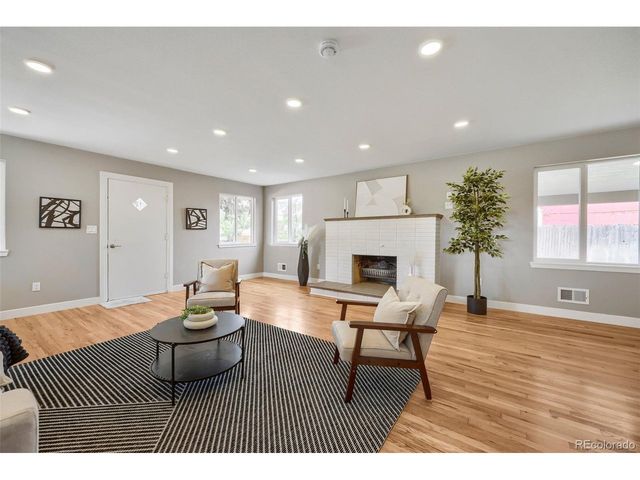 7085 E 72nd Ave, Commerce City, CO 80022