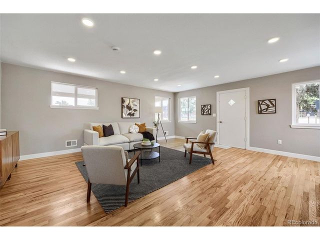 7085 E 72nd Ave, Commerce City, CO 80022