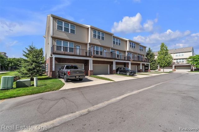 44656 Ellery Lane, Novi, MI 48377