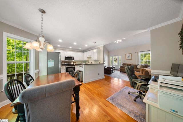 819 N Alderwood Road, Woodruff, SC 29388