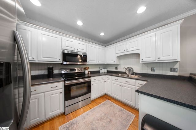 819 N Alderwood Road, Woodruff, SC 29388