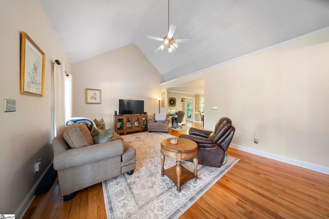 819 N Alderwood Road, Woodruff, SC 29388