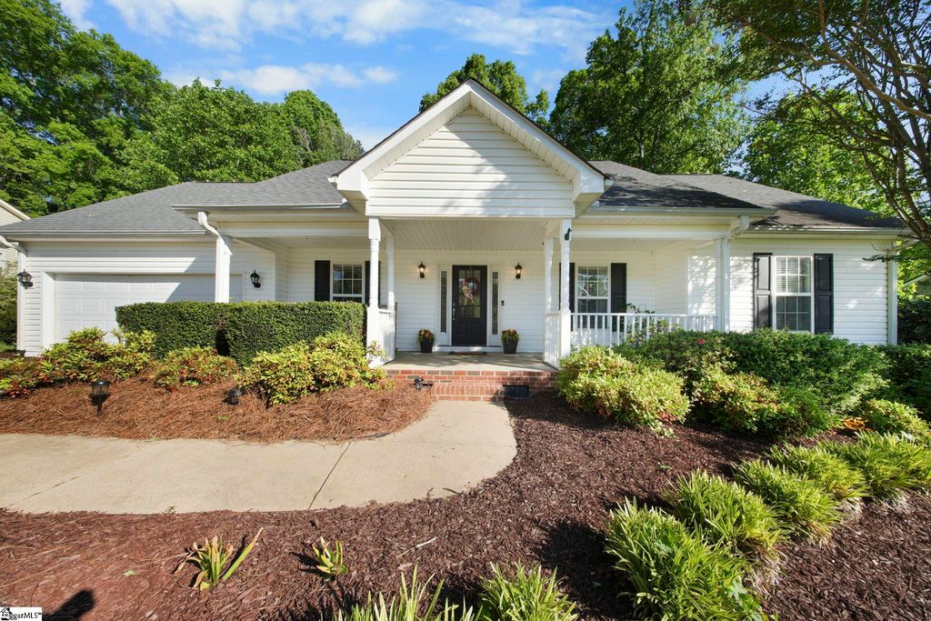 819 N Alderwood Road, Woodruff, SC 29388