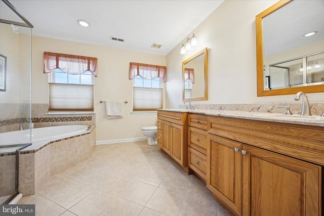 1008 CANTER CIR, New Hope, PA 18938