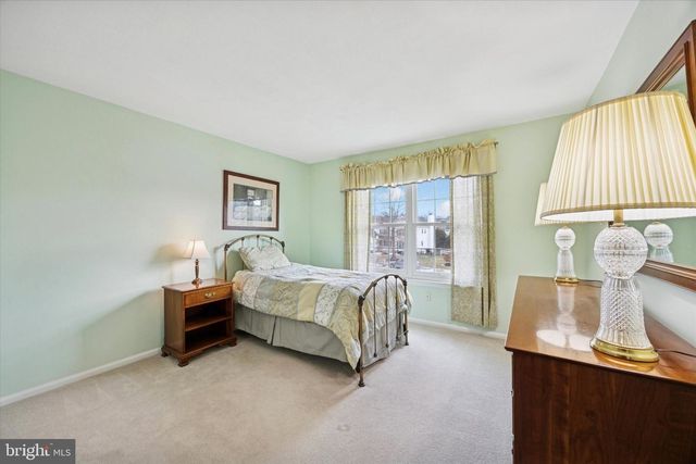 1008 CANTER CIR, New Hope, PA 18938