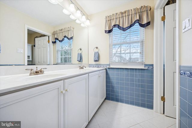 1008 CANTER CIR, New Hope, PA 18938