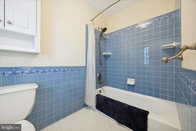 1008 CANTER CIR, New Hope, PA 18938