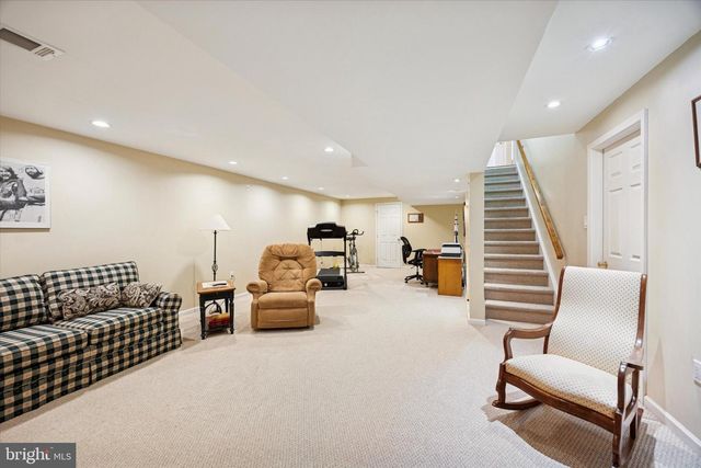 1008 CANTER CIR, New Hope, PA 18938