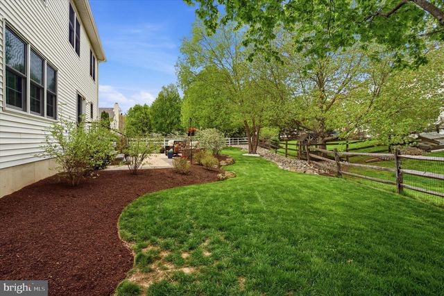1008 CANTER CIR, New Hope, PA 18938