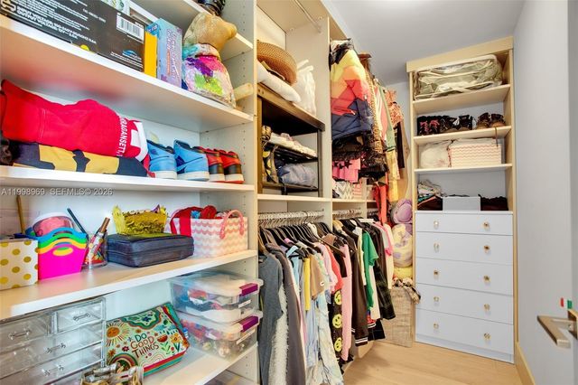 3301 NE 1st Ave PH-2, Miami, FL 33137