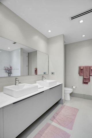 3301 NE 1st Ave PH-2, Miami, FL 33137