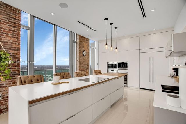 3301 NE 1st Ave PH-2, Miami, FL 33137