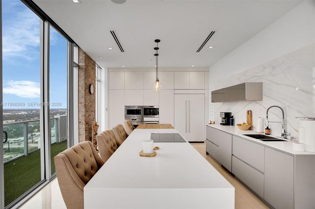 3301 NE 1st Ave PH-2, Miami, FL 33137