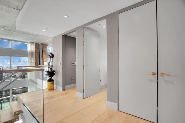 3301 NE 1st Ave PH-2, Miami, FL 33137