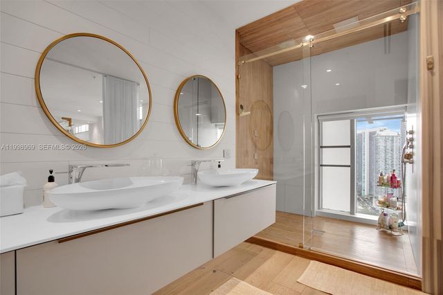 3301 NE 1st Ave PH-2, Miami, FL 33137