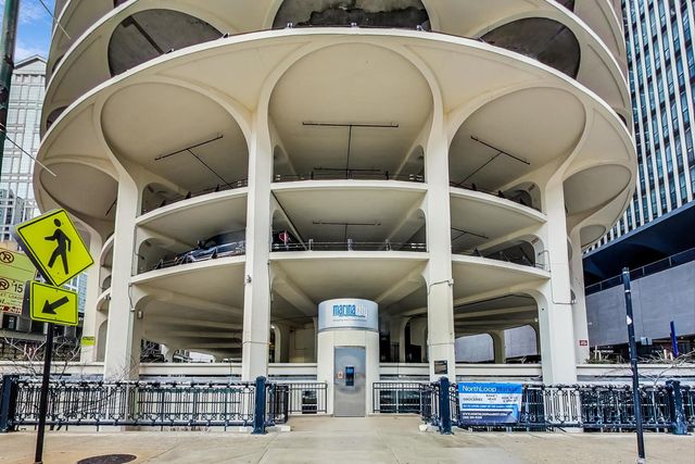 300 N State Street 4003, Chicago, IL 60654