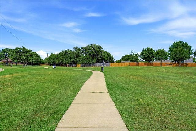 1821 Vintage Drive, Corinth, TX 76210