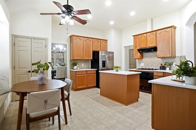 1821 Vintage Drive, Corinth, TX 76210