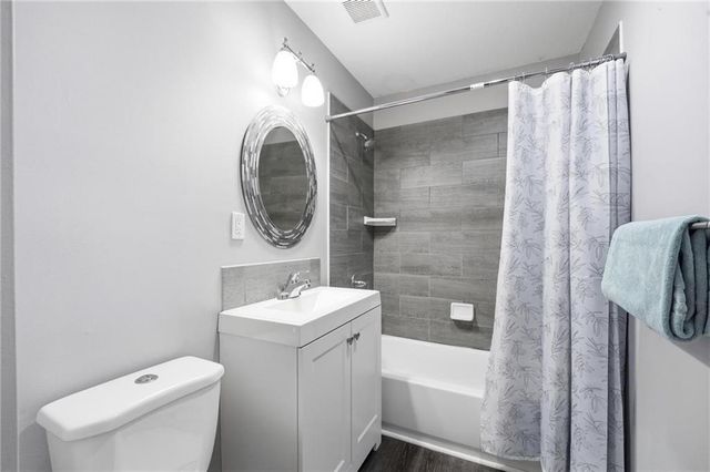 5108 E 39th Street, Kansas City, MO 64128